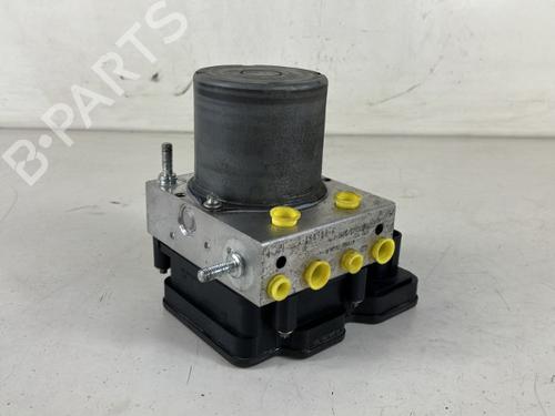 Used ABS pump RENAULT CLIO V (B7_) 1.5 Blue dCi 85 (B7AG) (86 hp) 20943792