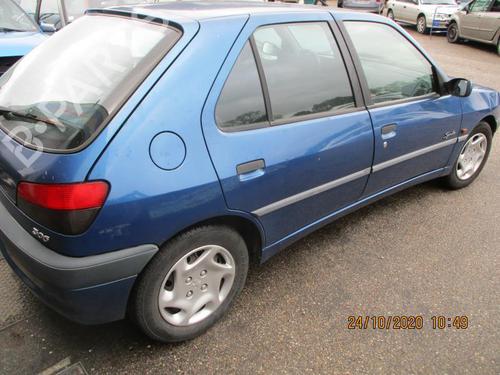 Left headlight PEUGEOT 306 Hatchback (7A, 7C, N3, N5) 1.9 D | BP20952147C28 