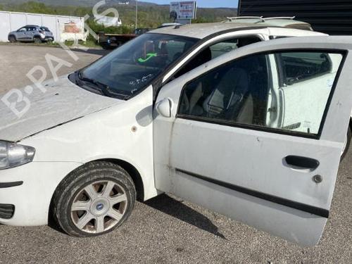Venstre forlygte FIAT PUNTO (188_) 1.3 JTD 16V | BP22025588C28 