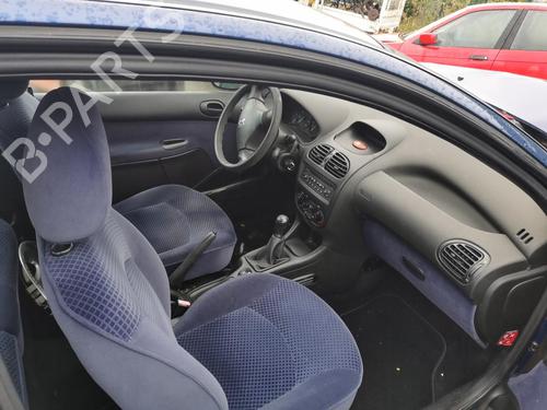 Brugte PEUGEOT 206 Hatchback (2A/C) 1.4 i (75 hp) 4405625