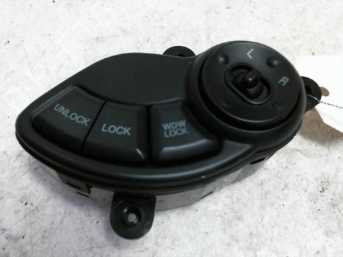 Switch HYUNDAI SANTA FÉ I (SM) 2.0 CRDi 4x4 | BP22021722I30 