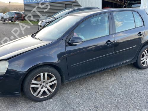 Radio VW GOLF V (1K1) 2.0 TDI | BP23901181E6 - Image 10