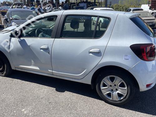 Brugte DACIA SANDERO II 1.0 SCe 75 (B8JC, B8JD, B8NC) (73 hp) 4243157