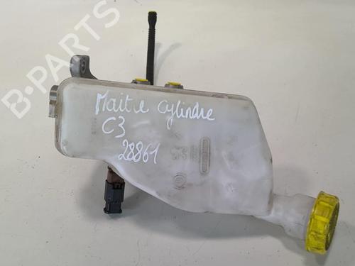 Used Brake master cylinder CITROËN C3 III (SX) 1.2 PureTech 82 (83 hp) 20950377