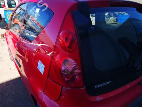 Used Left taillight PEUGEOT 107 (PM_, PN_) 1.4 HDi (54 hp) 20963768