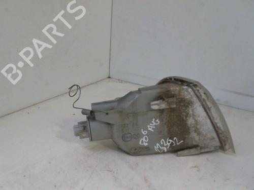 Używane Kierunkowskaz przedni lewy PEUGEOT 806 (221) 2.1 td 12V (109 hp) 20966328