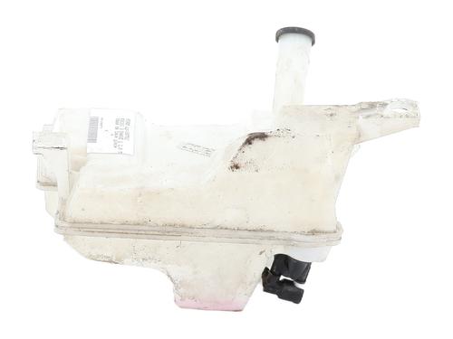 windscreen-washer-tank-ford-focus-iii-2010-2011-2012-2013-2014-2015-2016-2017-2018-2019-2020-24529393 main image