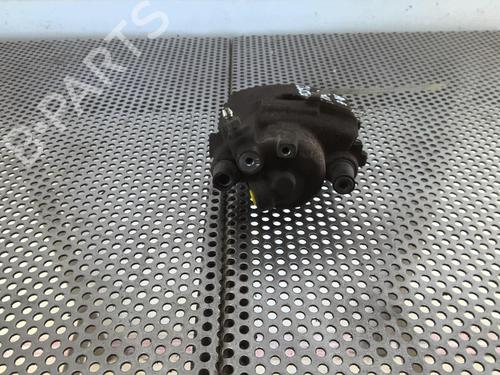 Used Left front brake caliper VW GOLF III (1H1) 1.6 (75 hp) 20972079