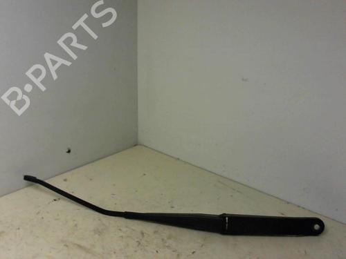 Used Front windshield wiper arm FIAT PUNTO (188_) 1.2 60 (188.030, .050, .130, .150, .230, .250) (60 hp) 20949345