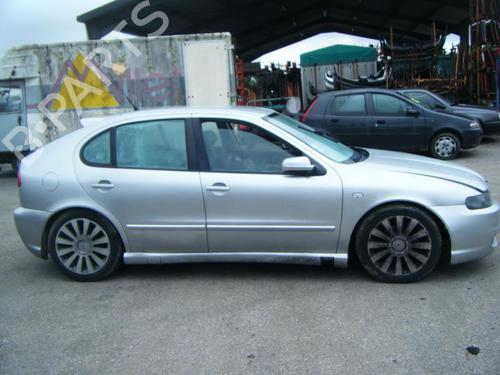 Right front fog light SEAT LEON (1M1) 1.9 TDI | BP20940424C31 
