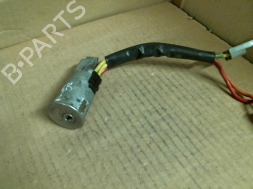 Used Ignition barrel RENAULT TRAFIC Van (T_, P_, V_) 1.7 (68 hp) 20950088