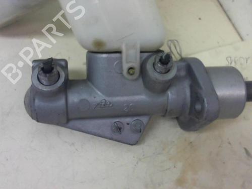 Used Brake master cylinder Brake master cylinder RENAULT TWINGO II (CN0_) 1.2 (CN0D) (58 hp) 20967627 20967627