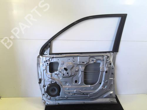 Used Right front door NISSAN X-TRAIL I (T30) 2.2 dCi 4x4 (136 hp) 20940395