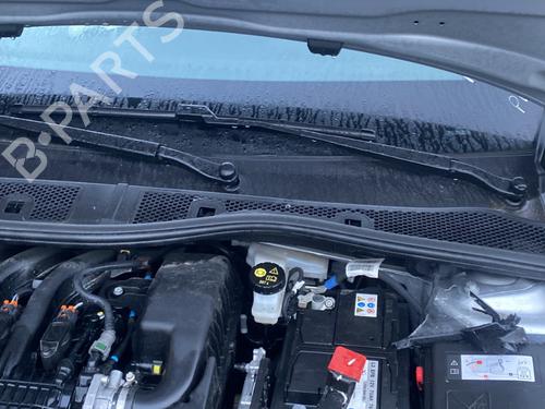 Bras d'essuie-glace avant OPEL CORSA F (P2JO) 1.2 (68) (75 hp) 30750691