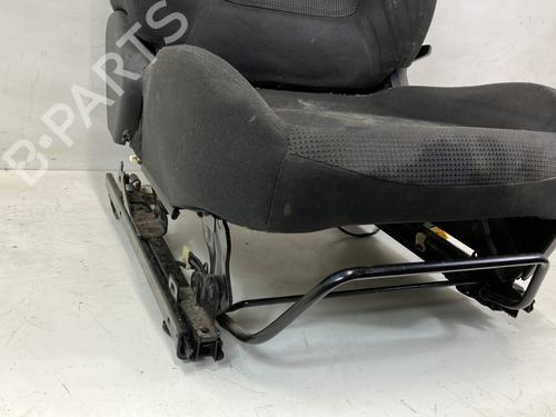 Left front seat PEUGEOT 3008 I MPV (0U_) 1.6 HDi | BP24525877C15