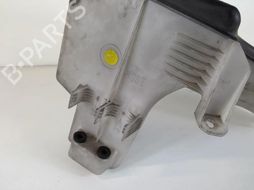 windscreen-washer-tank-bmw-x5-e53-30-d-61678252738-2000-2001-2002-2003-2004-2005-2006-20964868 main image