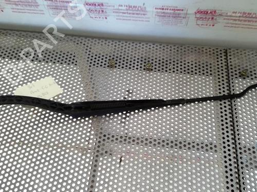 Used Front windshield wiper arm PEUGEOT 307 (3A/C) 1.6 16V (109 hp) 20957606