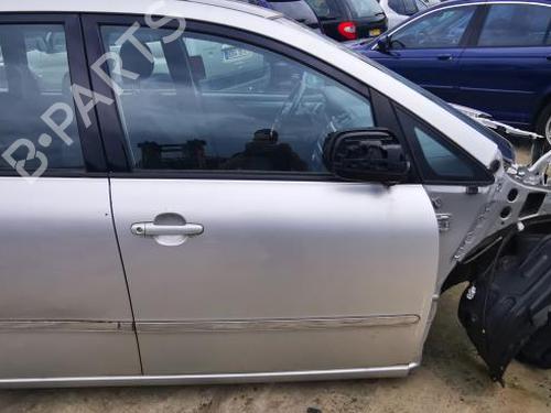 Porte avant droite TOYOTA AVENSIS VERSO (_M2_) 2.0 D (CLM20_, CLM20R) (116 hp) 22022086