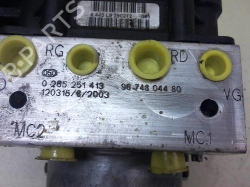 Used ABS pump ABS pump CITROËN C5 III Break (RW_) 1.6 HDi 110 (112 hp) 20942927 20942927