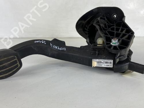 Used Clutch pedal PEUGEOT EXPERT Van (V_) 2.0 BlueHDi 120 (122 hp) 20967685