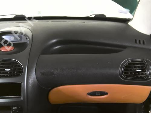 Used Dashboard PEUGEOT 206 CC (2D) 1.6 16V (2DNFUF, 2DNFUR) (109 hp) 23792133