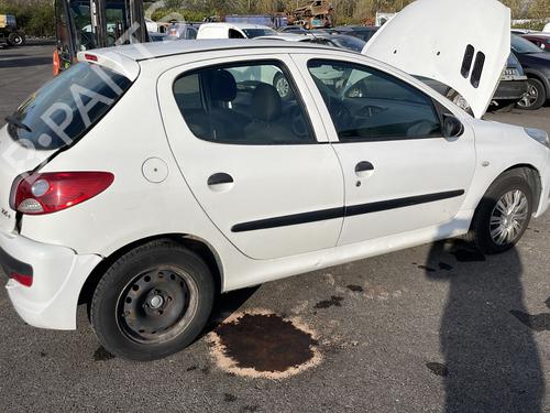 Fuse box PEUGEOT 206+ (2L_, 2M_) 1.1 | BP23104285E1  - Image 9