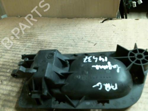 Used Rear left interior door handle Rear left interior door handle RENAULT LAGUNA I (B56_, 556_) 2.2 D (B56F/2) (83 hp) 22029958 22029958