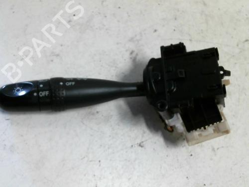 Used Switch TOYOTA YARIS (_P1_) 1.4 D-4D (NLP10_, NLP10R) (75 hp) 20957436