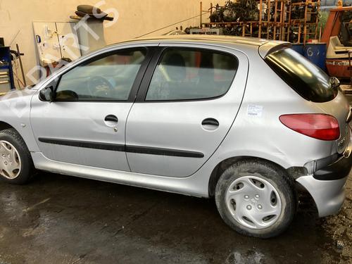 Grill PEUGEOT 206 Hatchback (2A/C) 1.4 i | BP30704961C40
