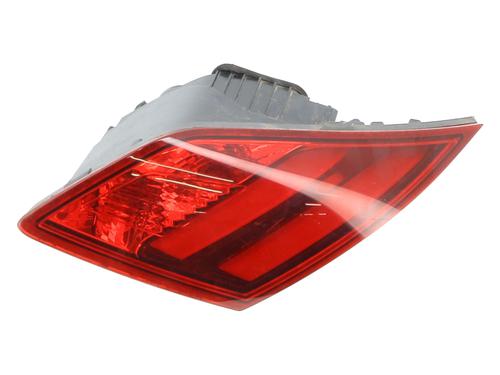 right-tailgate-light-peugeot-308-ii-lb_-lp_-lw_-lh_-l3_-2013-2014-2015-2016-2017-2018-2019-2020-2021-29115119 main image