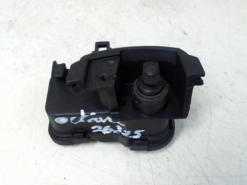 Used Switch SKODA OCTAVIA III (5E3, NL3, NR3) 1.6 TDI (110 hp) 22022730