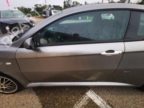 Used Left front door Left front door 20939355 20939355