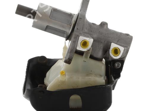 Used Brake master cylinder Brake master cylinder 39522665 39522665