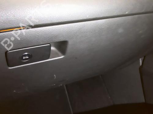 Handskerum VW PASSAT B6 Variant (3C5) 1.9 TDI (105 hp) 31652640