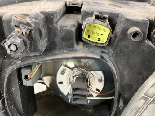 Used Left headlight Left headlight 22029052 22029052