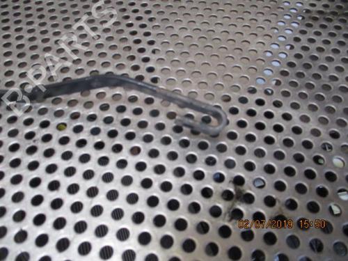 Used Front windshield wiper arm RENAULT CLIO II (BB_, CB_) 1.5 dCi (B/C2J) (68 hp) 20954379