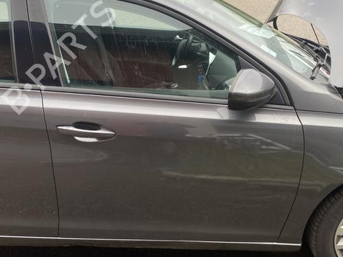 Used Right front door Right front door 30776864 30776864