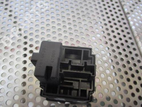 Headlight switch RENAULT CLIO III (BR0/1, CR0/1) 1.5 dCi (BR17, CR17) | BP20946736I24 