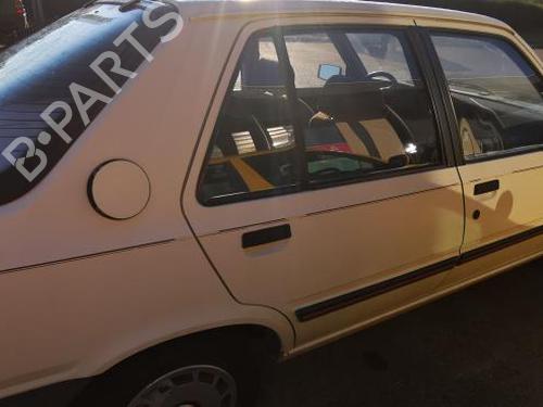 Used Front wiper motor PEUGEOT 309 I (10C, 10A) 1.6 (80 hp) 20951229