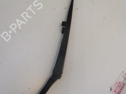 Used Front windshield wiper arm BMW 3 (E46) 320 d (150 hp) 20953842