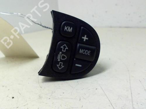 Used Headlight switch Headlight switch ALFA ROMEO 147 (937_) 1.9 JTDM 16V (937.AXN1B, 937.BXN1B) (150 hp) 22021835 22021835