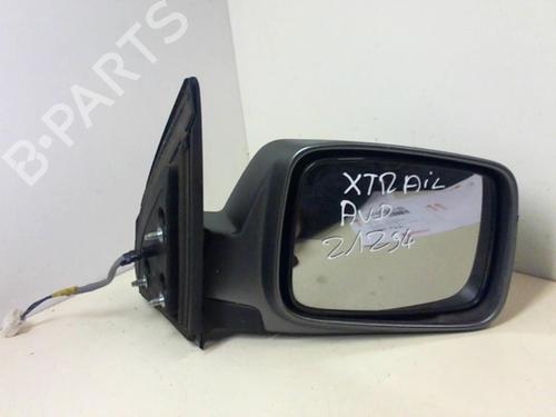 Used Right mirror NISSAN X-TRAIL I (T30) 2.2 dCi 4x4 (136 hp) 20967198