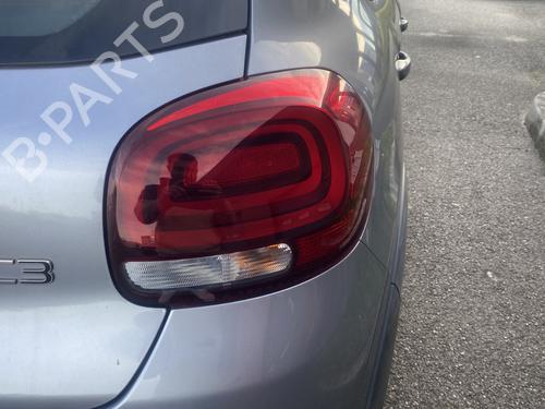 Used Right taillight Right taillight CITROËN C3 III (SX) 1.2 THP 110 (SXHNPS, SXHNZT, SXHNZ6) (110 hp) 30814497 30814497