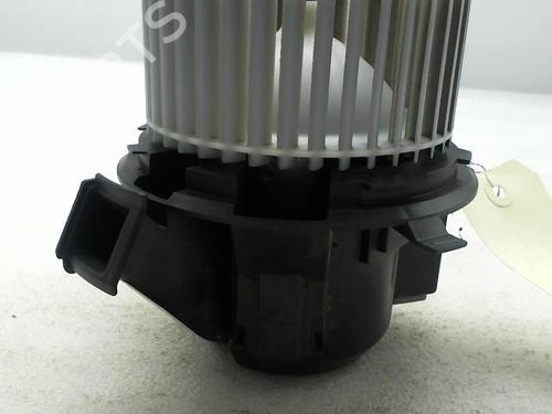 Heater blower motor RENAULT TWINGO III (BCM_, BCA_) 1.0 SCe 70 | BP20952197M62 