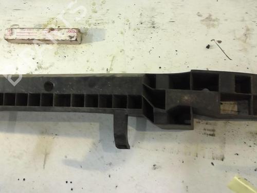 Used Rear bumper bracket Rear bumper bracket RENAULT MODUS / GRAND MODUS (F/JP0_) 1.5 dCi (FP0E, JP0E) (65 hp) 20958254 20958254