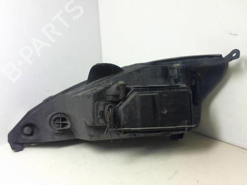 Right headlight FORD FOCUS I Turnier (DNW) 1.8 Turbo DI / TDDi | BP25282616C29 