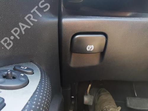 Used Switch KIA CARENS III MPV (UN) 2.0 CRDi 140 (140 hp) 22022084