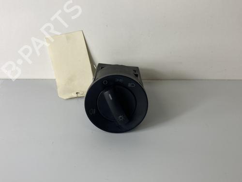 Used Headlight switch VW POLO (9N_, 9A_) 1.4 TDI (80 hp) 22027940