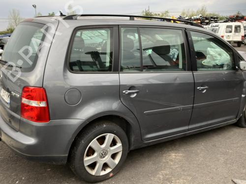 Venstre bremsekaliber bag VW TOURAN (1T1, 1T2) 2.0 TDI | BP20944338M107 
