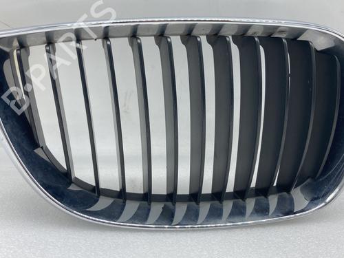 Grill BMW 1 (E87) 118 d (122 hp) 22641514